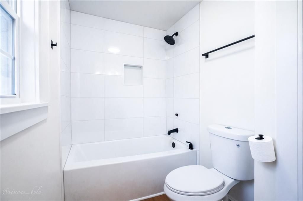 Building Photo - 1039 Astor Ave SW