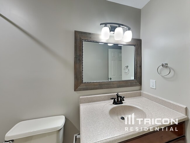 Building Photo - 206 Township Dr