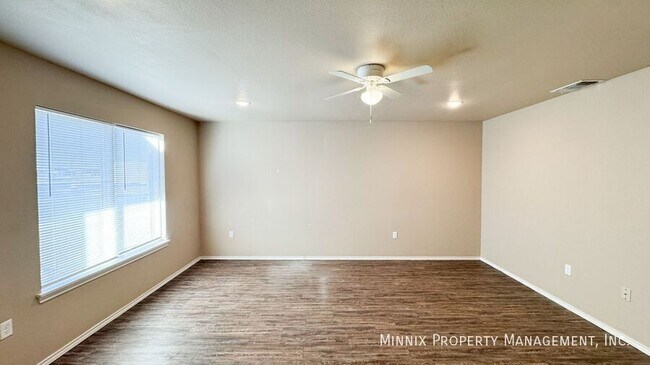 Building Photo - 2516 N Ave O