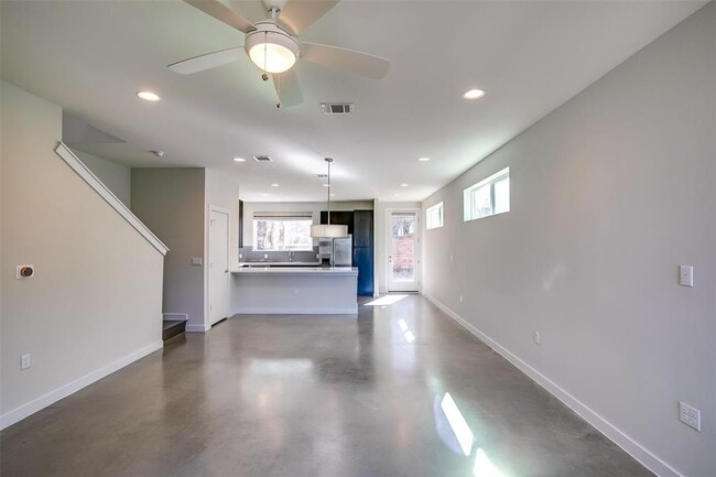 Building Photo - 3211 Aldwyche Dr