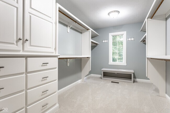 Building Photo - 4898 Waterstone Way