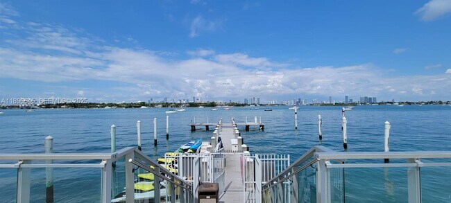 Building Photo - 1000 West Ave