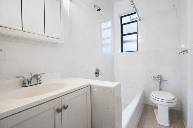 Floorplan - 121 Bennett Avenue