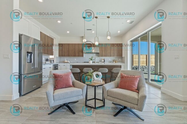 Building Photo - Stylish 3-Bedroom Sanctuary with Sophistic...