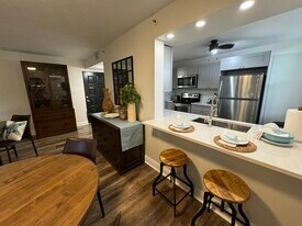 Building Photo - 2025 Lavers Cir