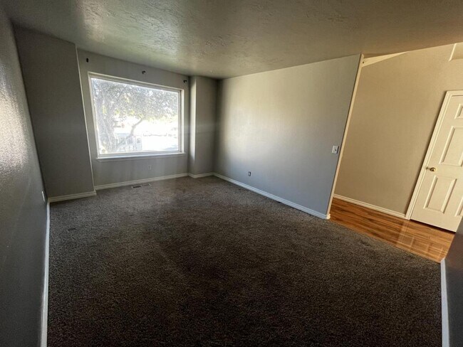 Building Photo - 3747 S McGuire Pl