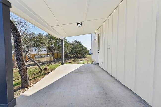 Building Photo - 25 Woodacre Dr