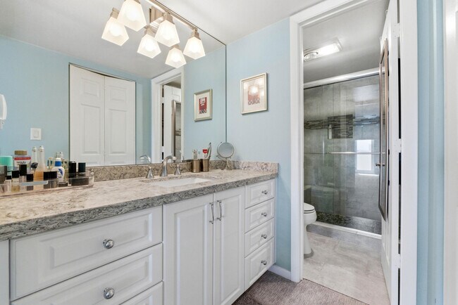 Building Photo - 1361 S Ocean Blvd