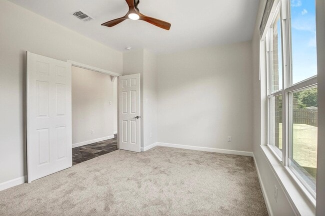 Building Photo - 309 Camperdown Elm Dr