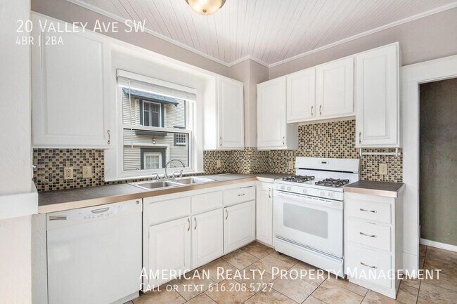 Building Photo - 20 Valley Ave SW