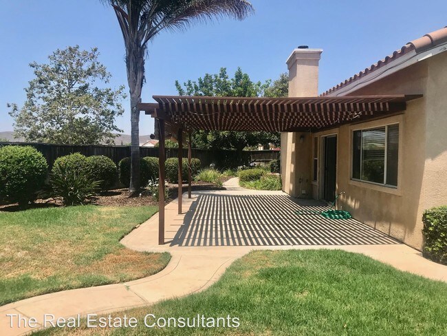 Building Photo - 3 br, 2 bath House - 3900 Posada Court