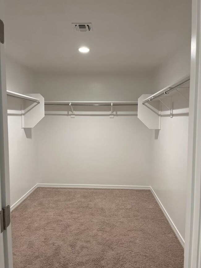 Building Photo - Home in Litchfield Park at Canyon Views! 5bd 3ba! Mountain Views!