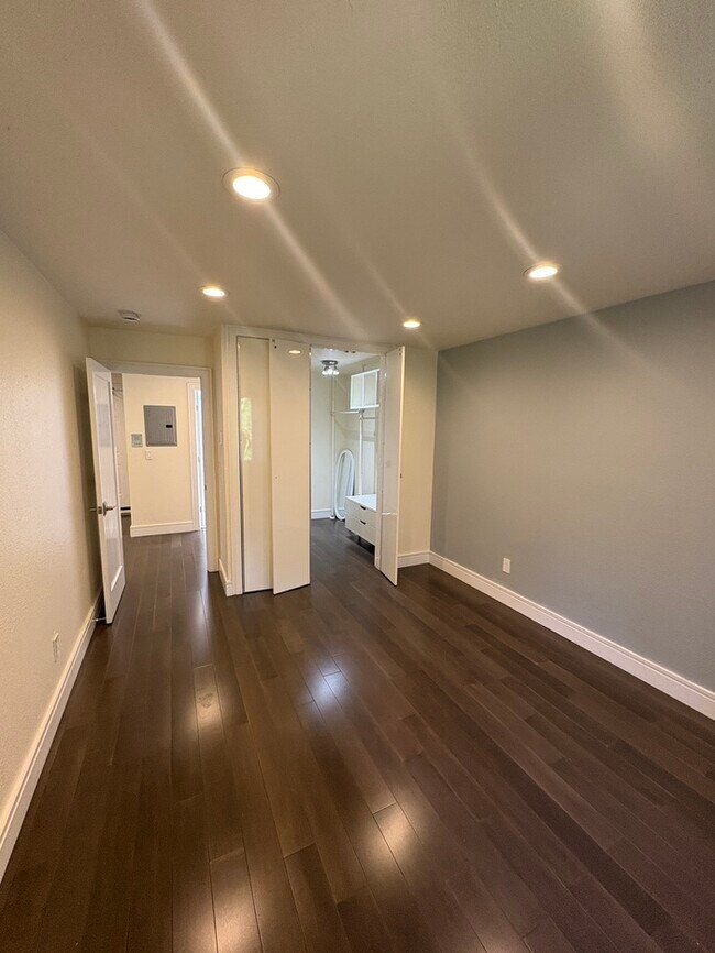 Building Photo - 380 Monterey Blvd