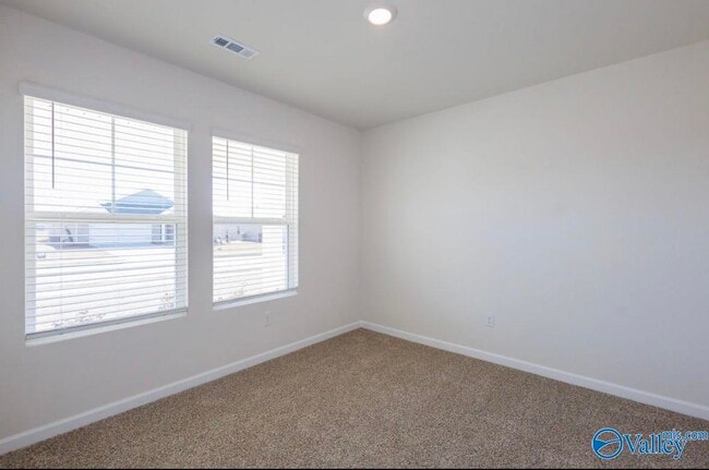 Building Photo - 398 Jackson Pt Cir