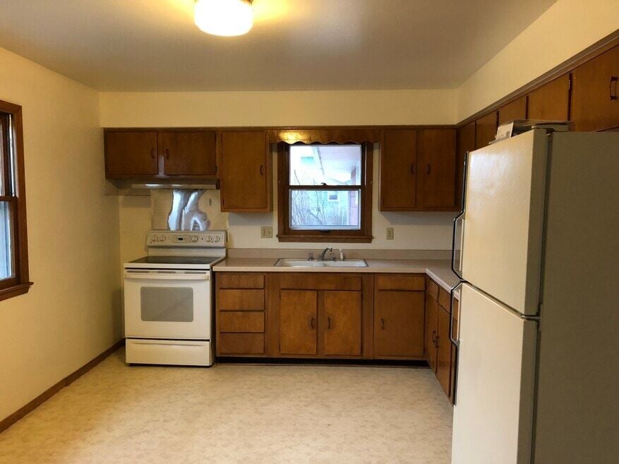 Building Photo - 21450 Jill Ct