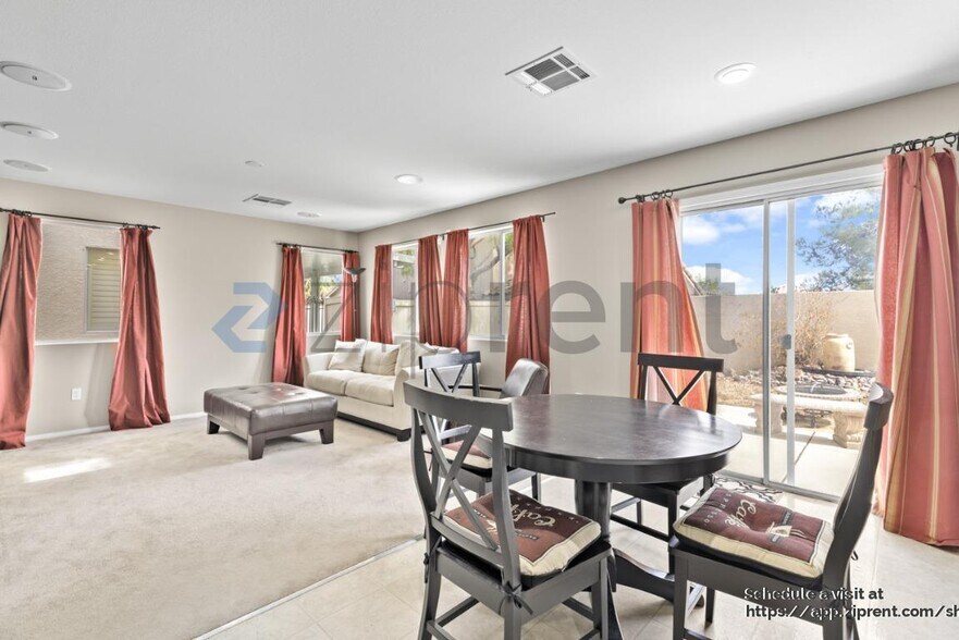 Building Photo - 5580 Avent Ferry St