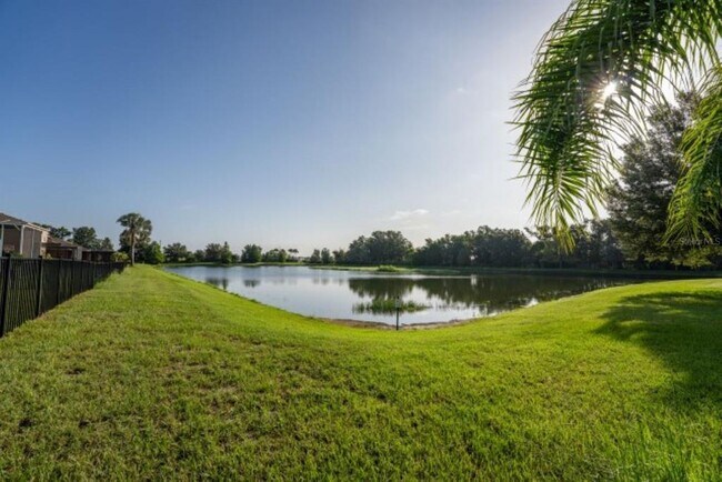 Building Photo - 7627 Stoney Hill Dr