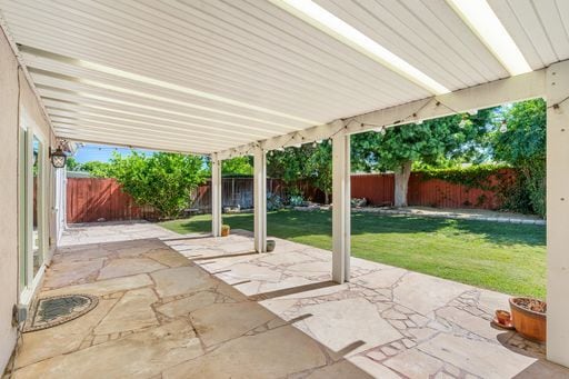 Building Photo - 23906 Hamlin St