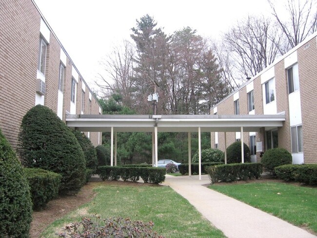 Building Photo - 156 Suffield St