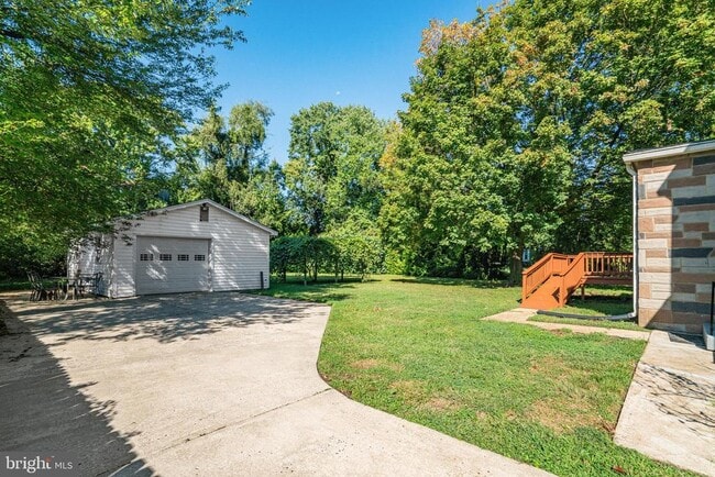 Building Photo - 8230 Gregory Dr