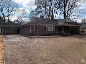Building Photo - 5209 Walnut Grove Rd