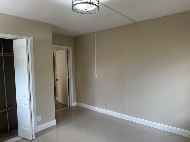 Building Photo - 5686 Elder Dr