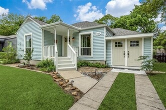 Building Photo - 8811 Santa Clara Dr