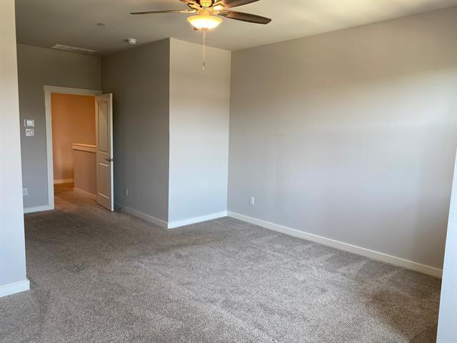 Building Photo - 829 Emerling Dr