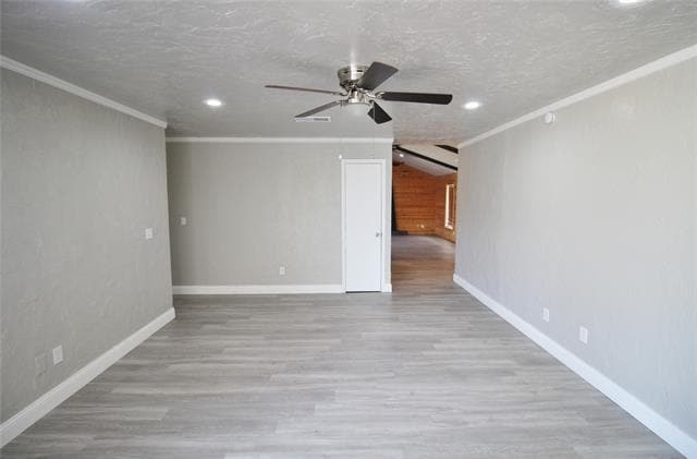 Building Photo - 6600 Estados Dr