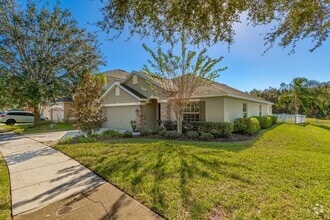 Building Photo - Resort-like 4/2 Summerbrooke Home in Mount...