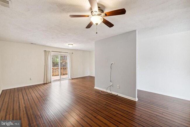 Building Photo - 16250 Taconic Cir