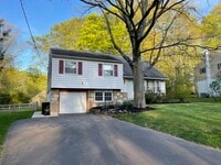 Building Photo - 204 Dorset Way