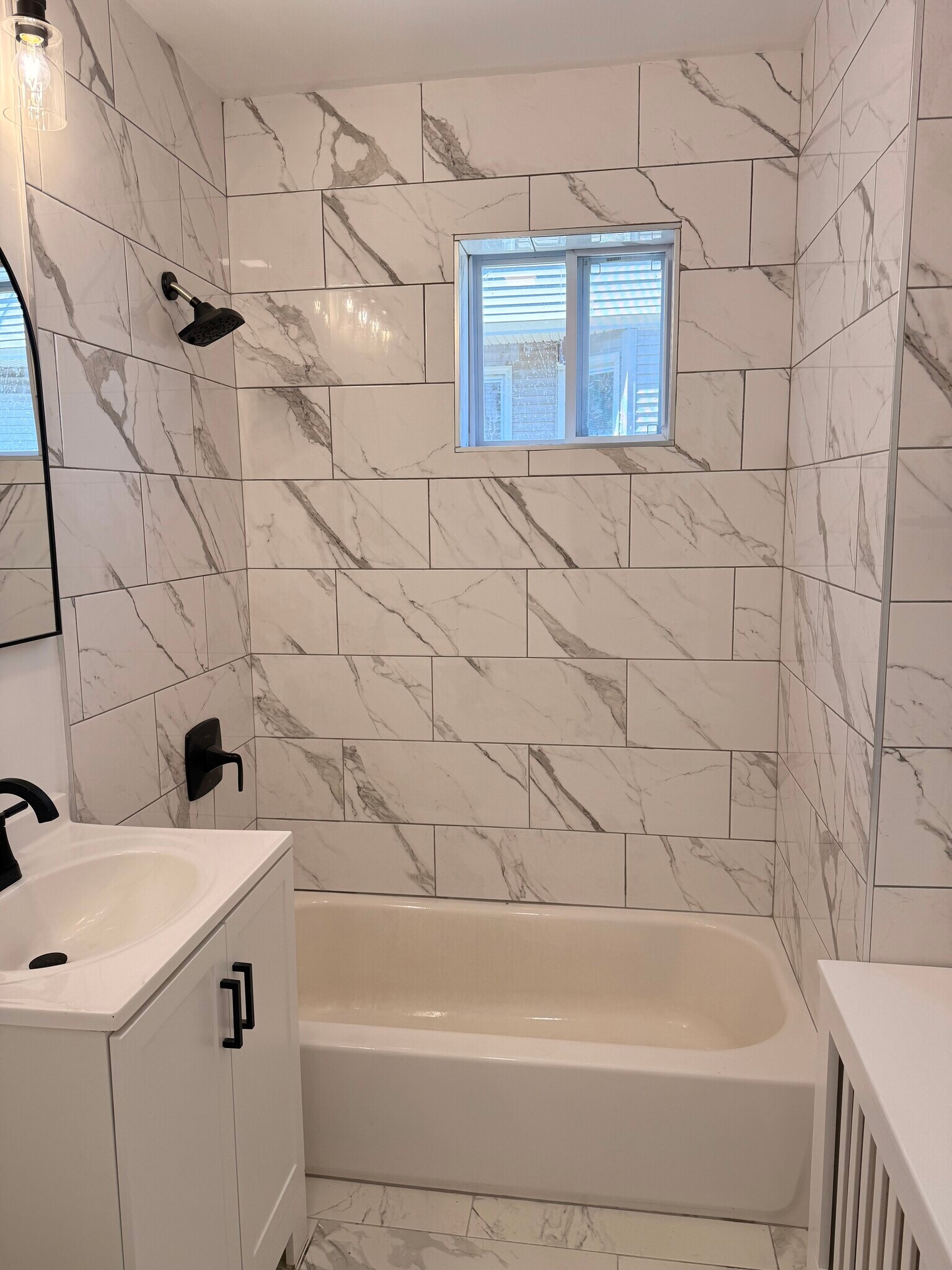 Building Photo - 103 Fox St