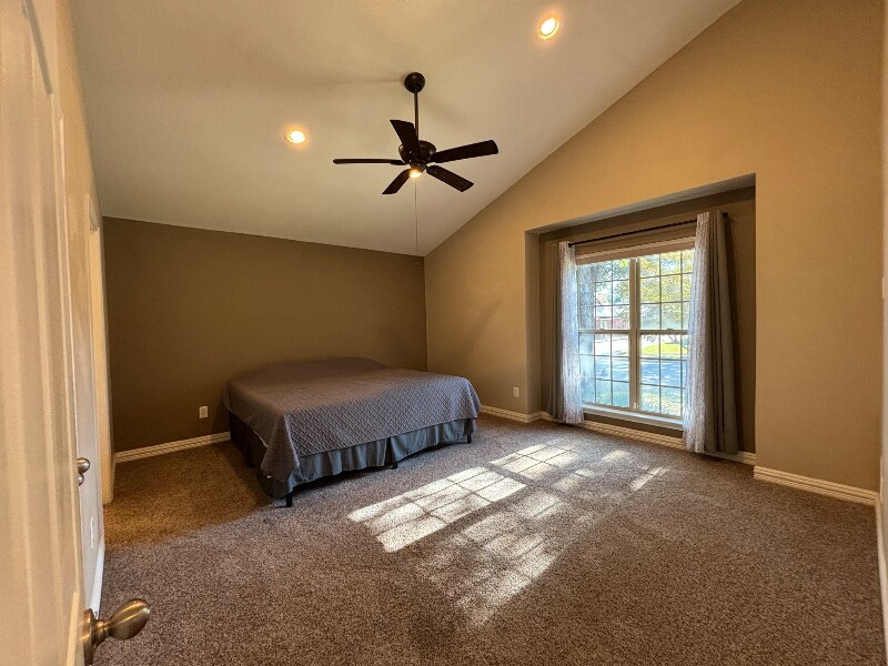 Building Photo - 9461 Timberleaf Dr