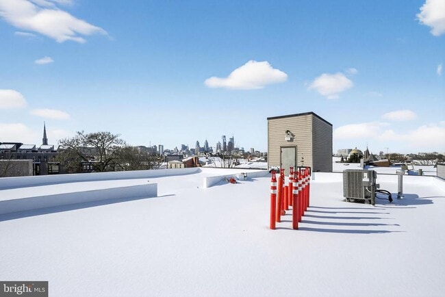 Building Photo - 926 N 3rd St