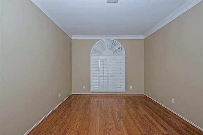 Building Photo - 7718 Trophy Pl Dr