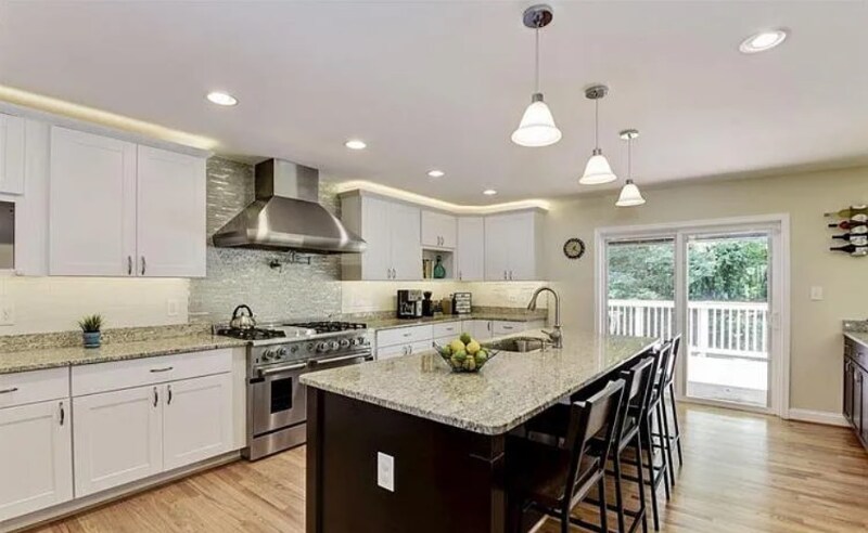 Building Photo - 120 Stollman Rd