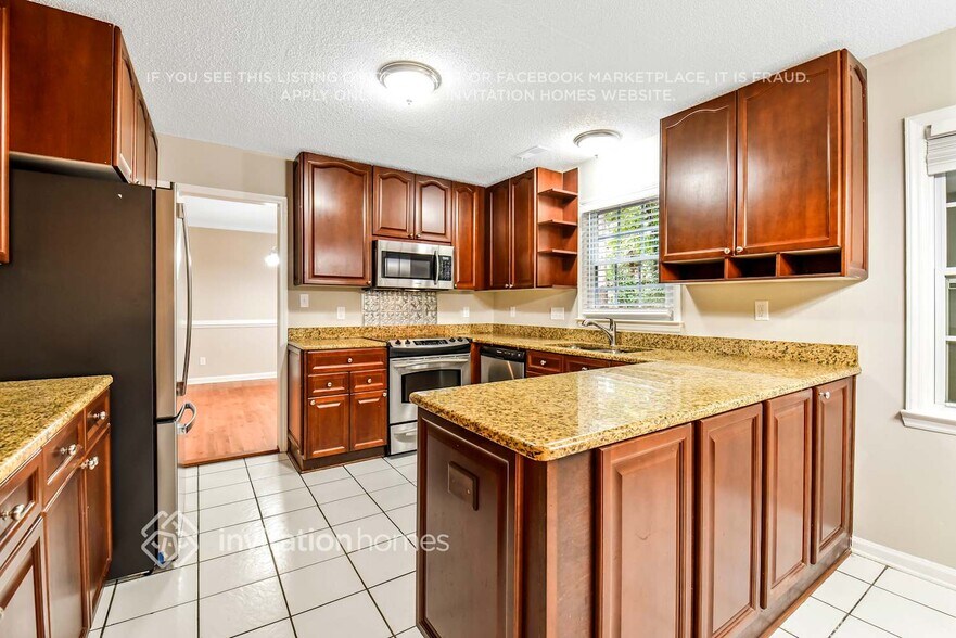Building Photo - 7311 Canyon Dr