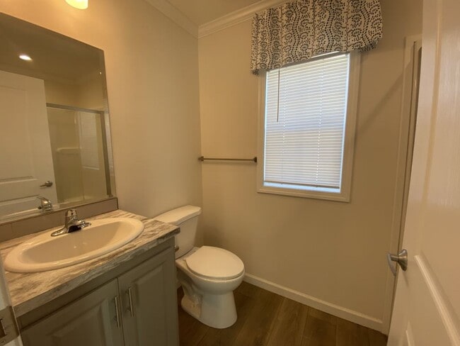 Building Photo - 4 Mink Ct