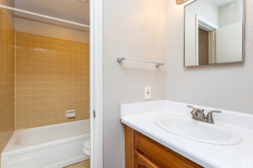 Mimosa Place Apartments 155 Mimosa Pl Lafayette LA 70506 Apartment