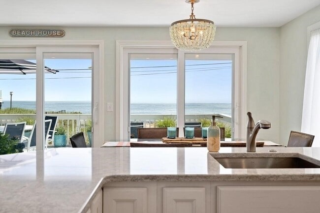 Building Photo - 30 Annapolis Way