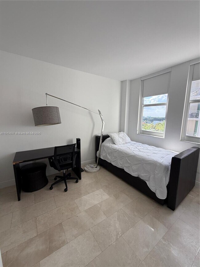 Building Photo - 4100 Salzedo St