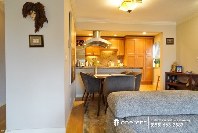 Building Photo - 5210 Lake Washington Blvd NE