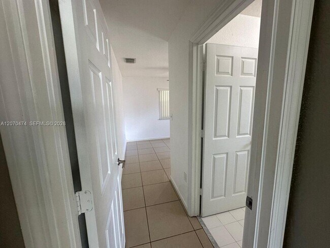 Building Photo - 14152 SW 288th Terrace
