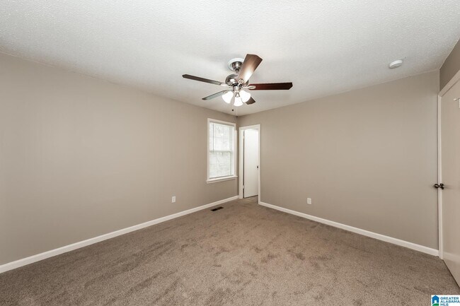 Building Photo - 1626 Mardis Dr