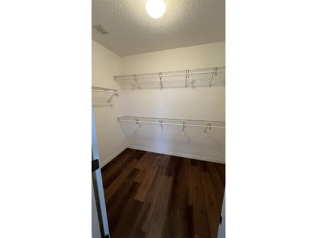 Building Photo - Beautiful 2 Bedroom Condo in Windermere