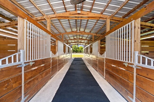 Building Photo - 13717 E Citrus Dr