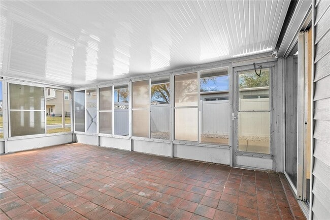 Building Photo - 2814 20th Ave Dr W