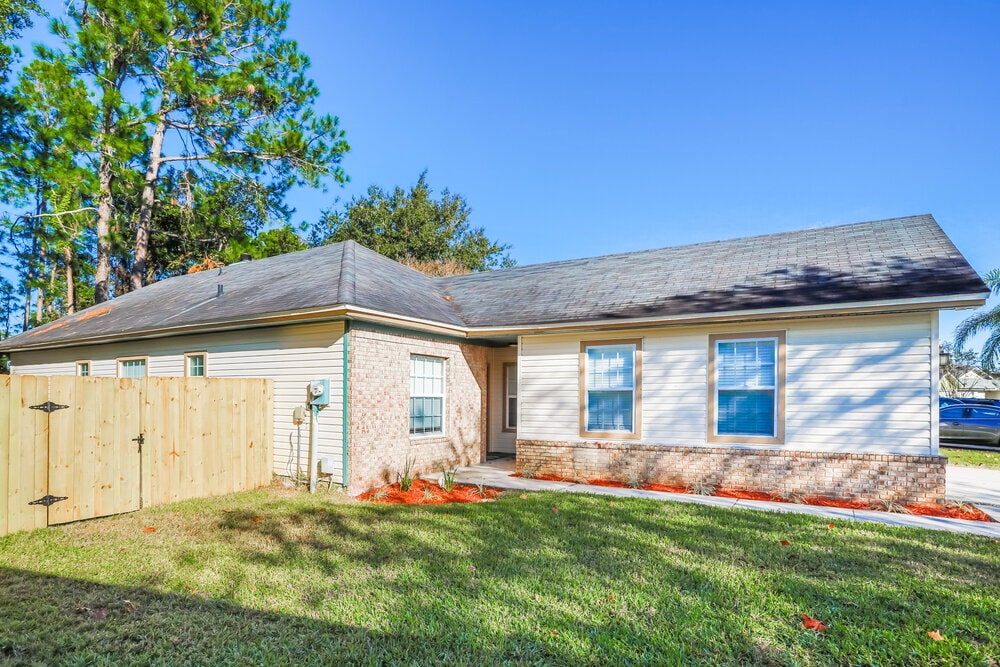 Building Photo - 1634 Ashmore Green Dr