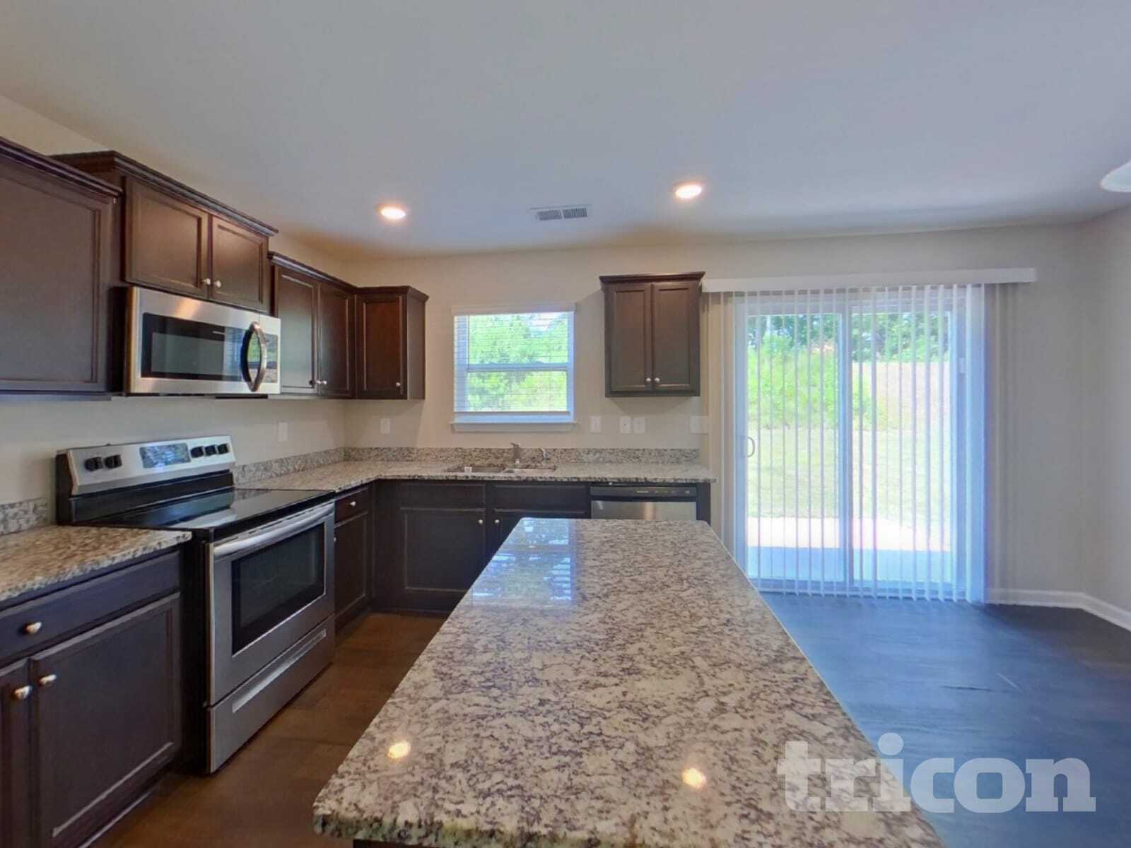 Building Photo - 260 Millen Dr